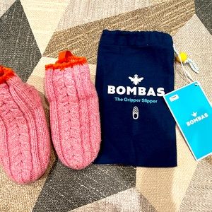 Like new toddler Bomba Slippers size 5-7